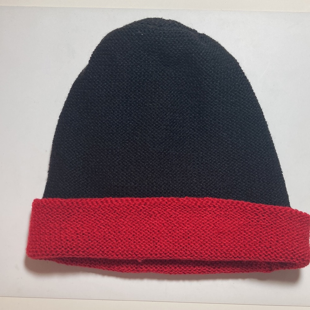 2 HATS - Picture 7 of 8